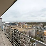 Stunning Views Over With Garage Apartment Ostend