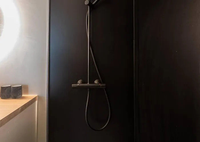 Stunning Views Over With Garage Lejlighed *